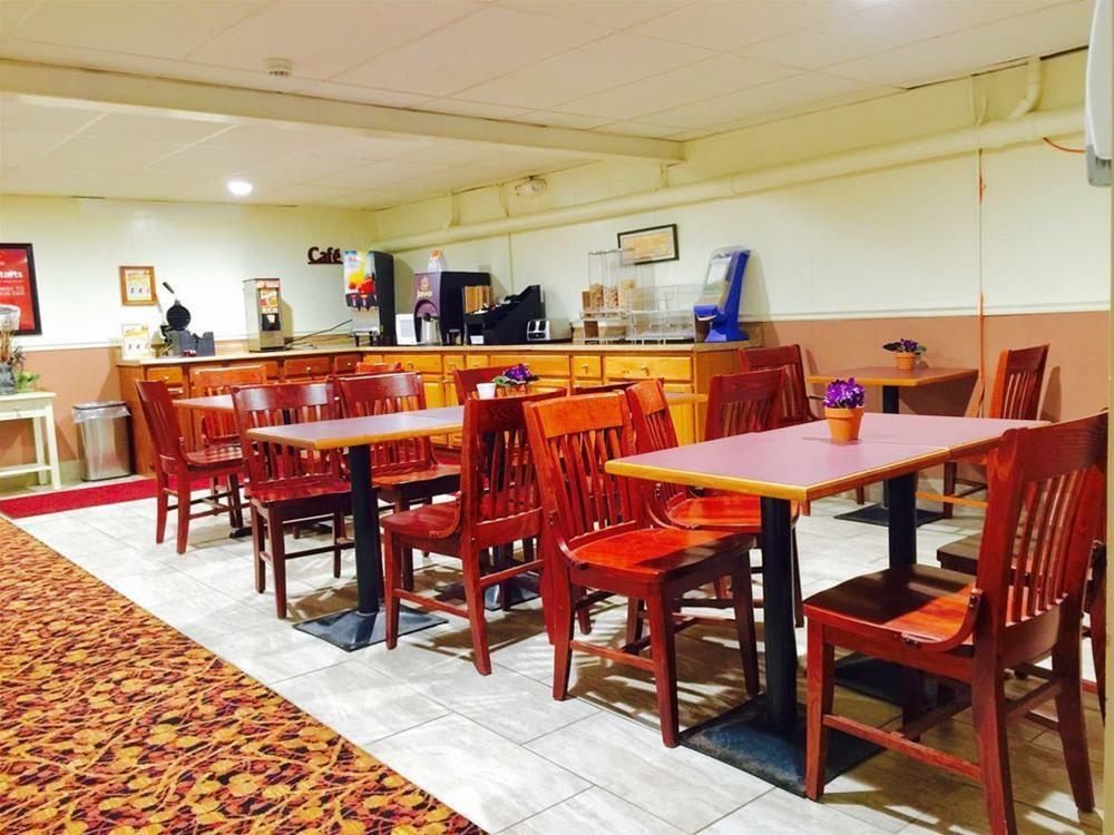 Tiltonlodge Inn & Suites エクステリア 写真