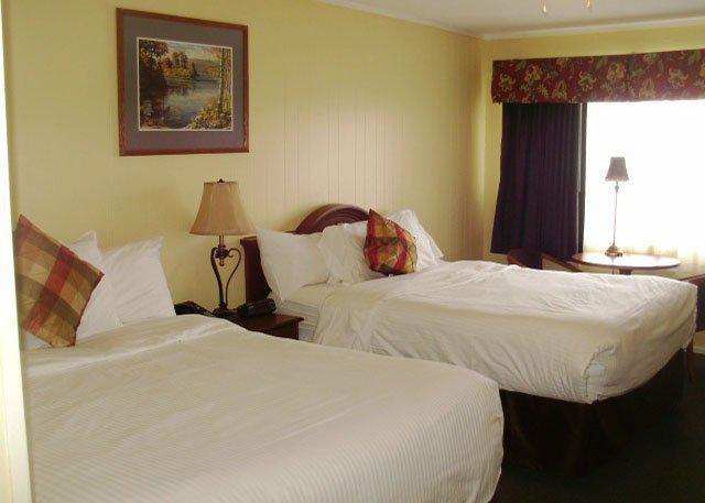 Tiltonlodge Inn & Suites エクステリア 写真